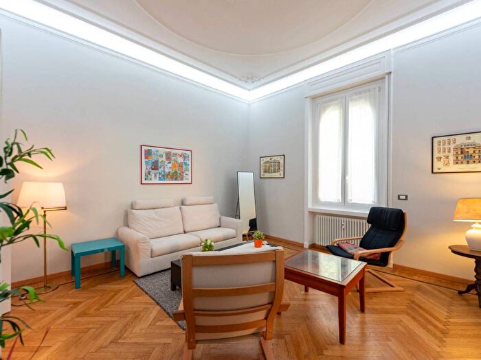 Appartamento trilocale in affitto in Via Antonio Crocco, Castelletto, Genova