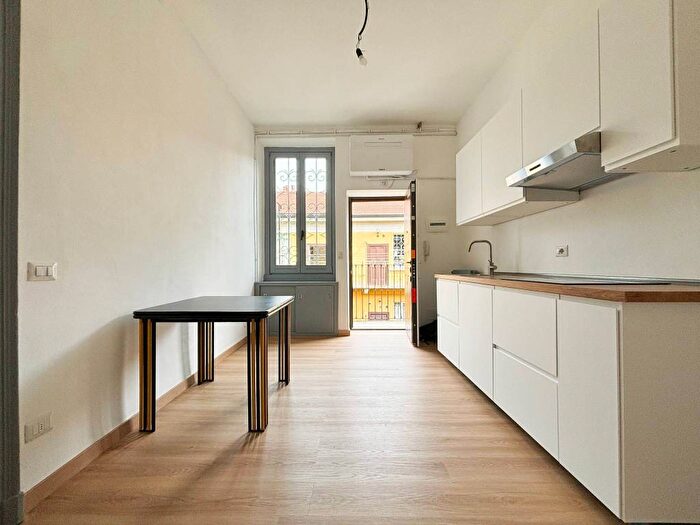 Appartamento bilocale in affitto in Via Pietro Custodi, Corso San Gottardo, Milano