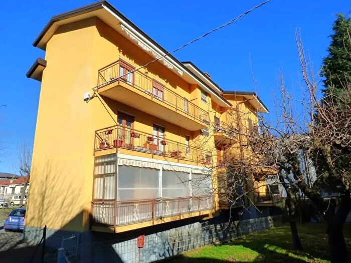 Appartamento trilocale in vendita in Via Bellonatti, Luserna San Giovanni