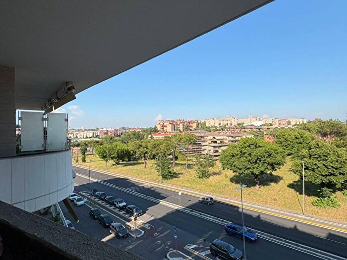 Appartamento bilocale in affitto in Viale della Grande Muraglia, Torrino, Roma