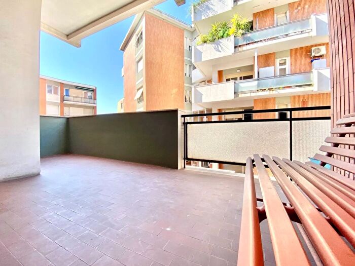 Appartamento con 6 locali in vendita in Indirizzo Via Alcide De Gasperi, Ancona