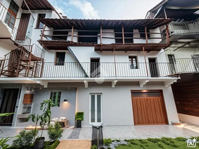 Casa bilocale in vendita in Via Castello, Cerano