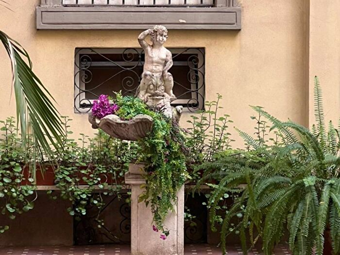 Appartamento quadrilocale in affitto in Via Cicerone, Prati, Roma