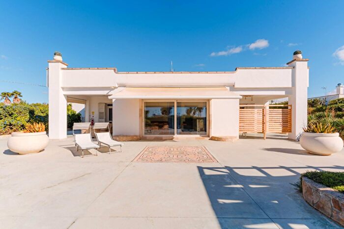 Casa con 6 locali in vendita in Via Masseria Pizzo, Gallipoli