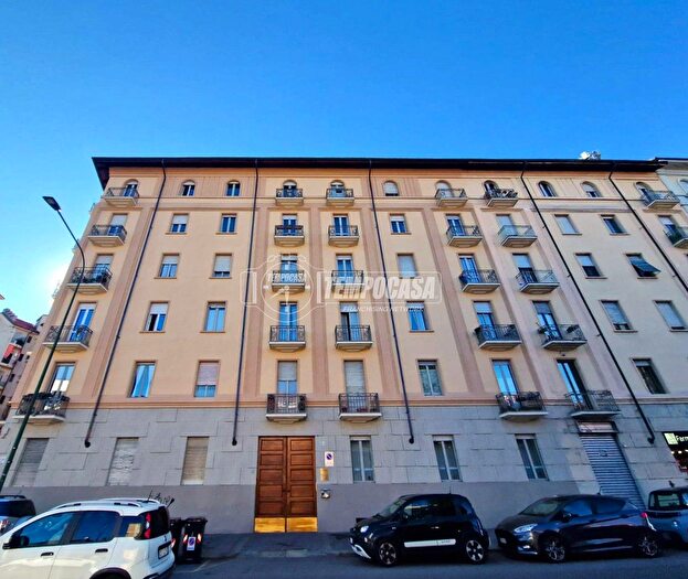 Appartamento con 5 locali in vendita in Via Michele Lessona B, Torino