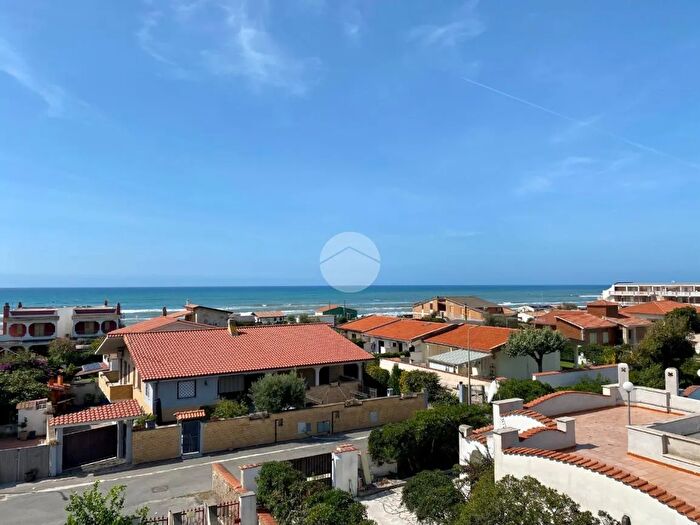 Casa trilocale in vendita in Via Ecuba, Ardea