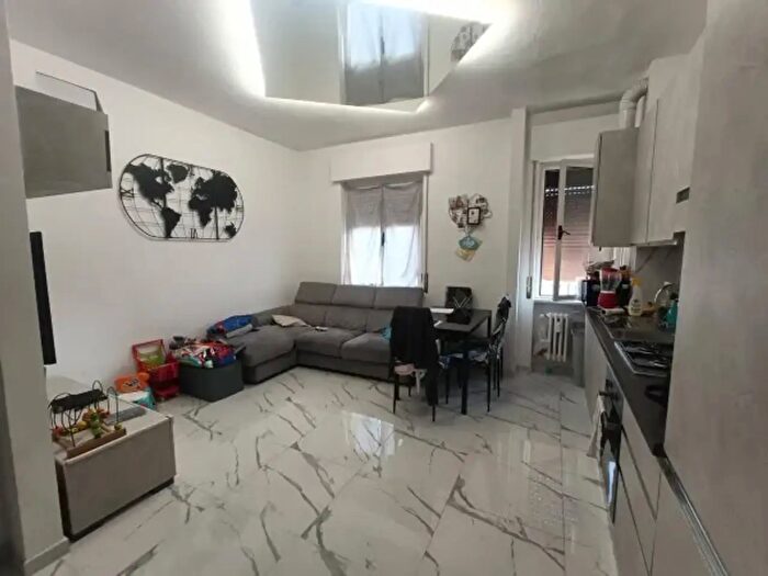 Appartamento bilocale in vendita in Via Caldera, Milano
