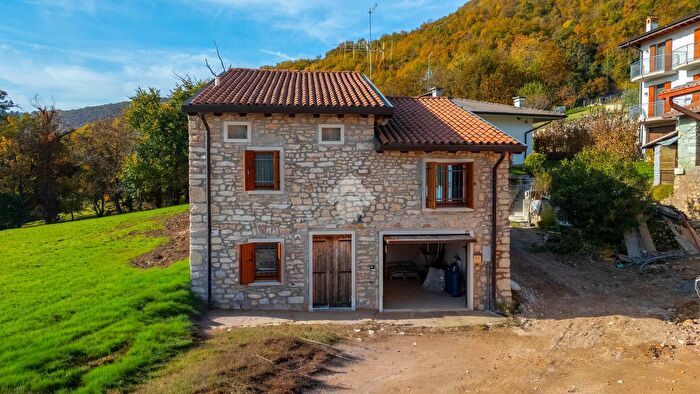 Casa quadrilocale in vendita in Via Vigo, Grezzana