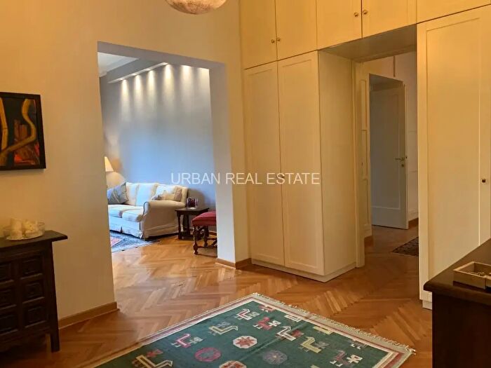 Appartamento trilocale in affitto in Via Murat, Trieste