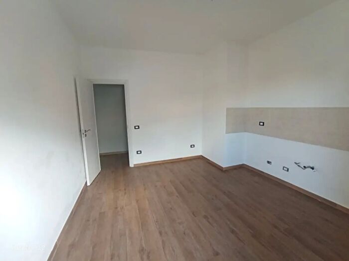Appartamento trilocale in vendita in Via Edmondo De Amicis, Carini