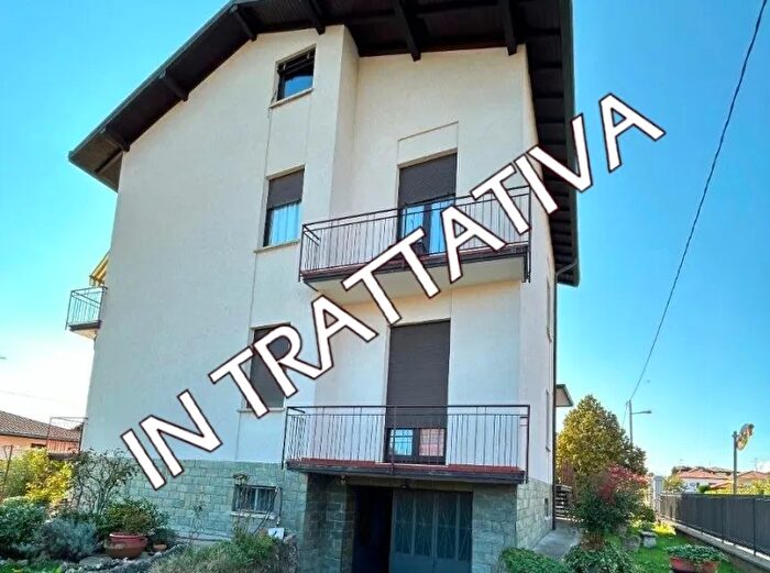 Casa con 5 locali in vendita in Via Monetti Vedano Olona Va Italia, Vedano Olona