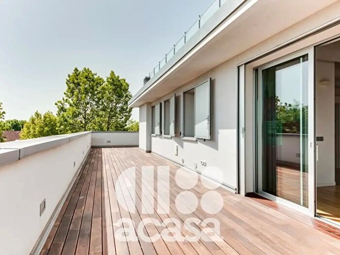 Appartamento quadrilocale in vendita in Via Angeloni, Cesenatico