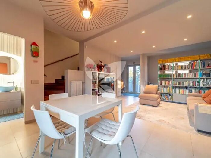 Casa con 5 locali in vendita in Via Lazzaro Spallanzani, Parma