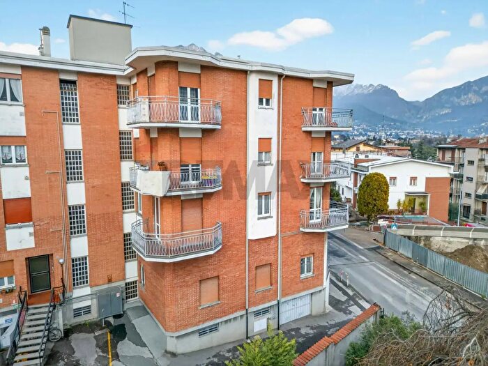 Case in Vendita e in Affitto - 2