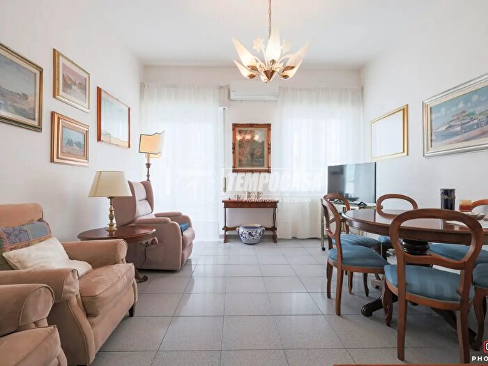 Appartamento quadrilocale in vendita in Via Ilario Zambelli, Livorno