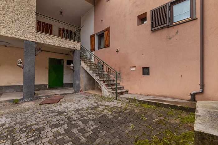 Casa quadrilocale in vendita in Via Vittorio Veneto, Rittana