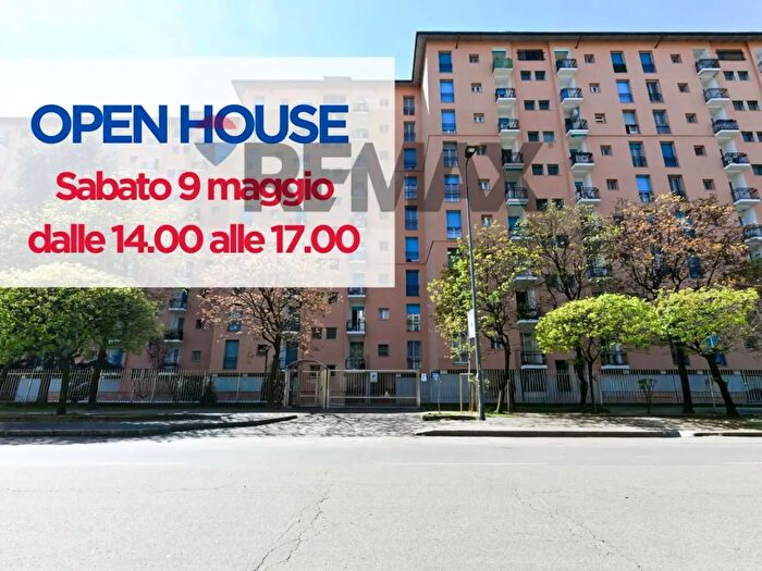 Appartamento trilocale in vendita in Via Uruguay, Milano