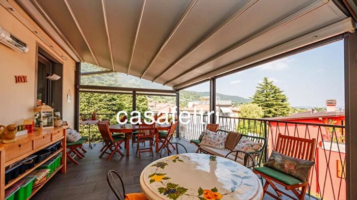 Appartamento con 7 locali in vendita in Via Manganoni Bergamo Bergamo, Bergamo