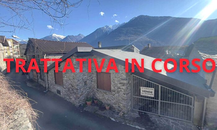 Casa quadrilocale in vendita in San Sisto, Buglio In Monte