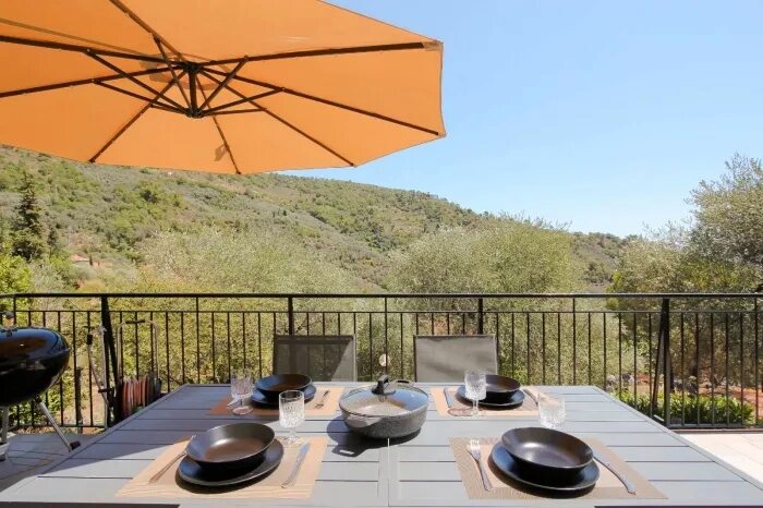 Appartamento quadrilocale in vendita in Via Domenico Brizio, Imperia