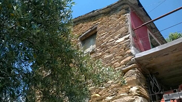 Casa in vendita in Via Sepozzo Avegno, Avegno