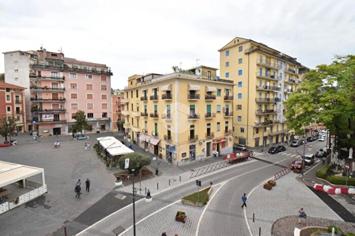 Appartamento bilocale in vendita in Via Petrarca, Agropoli