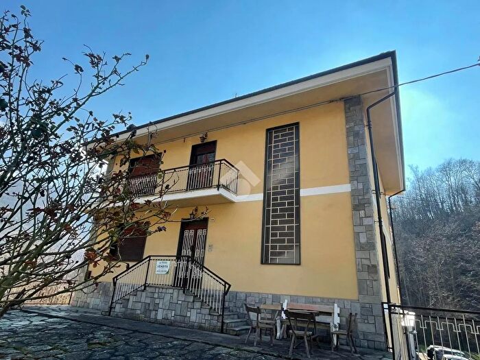 Casa quadrilocale in vendita in Via l Usseglio, Lanzo Torinese