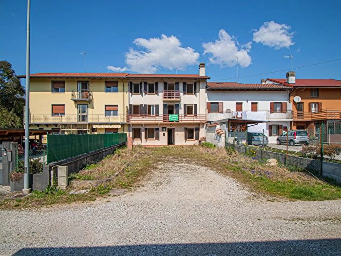 Casa con 6 locali in vendita in Via Borgo Anzil, Tarcento