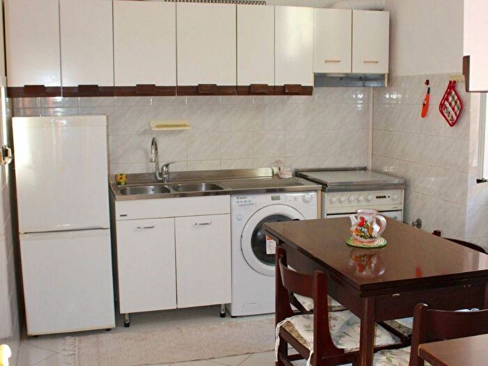Appartamento quadrilocale in affitto in Via delle Rovare, San Fruttuoso, Genova