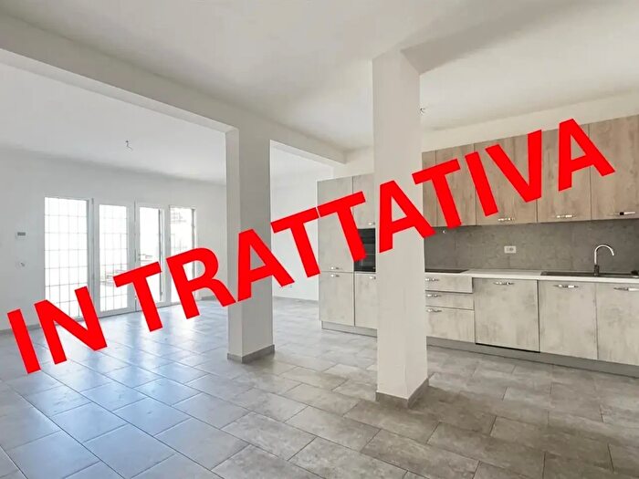 Appartamento quadrilocale in vendita in Via delle Albicocche, Ariccia