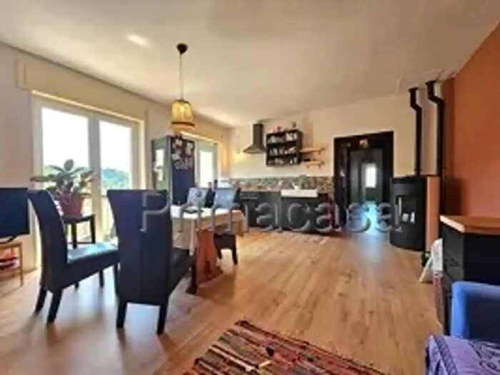 Casa con 8 locali in vendita in Marano Di Valpolicella