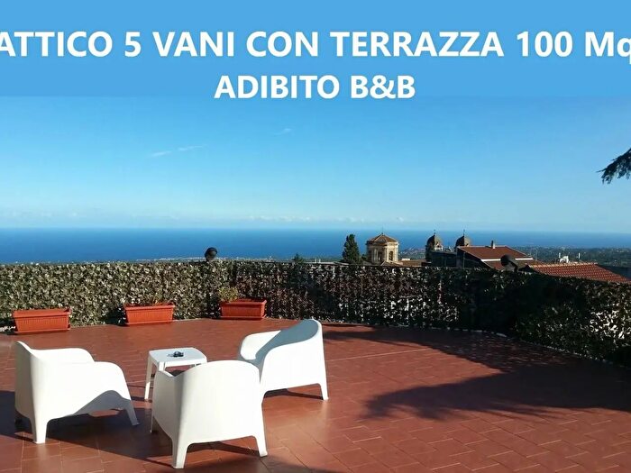 Appartamento con 5 locali in vendita in Zafferana Etnea