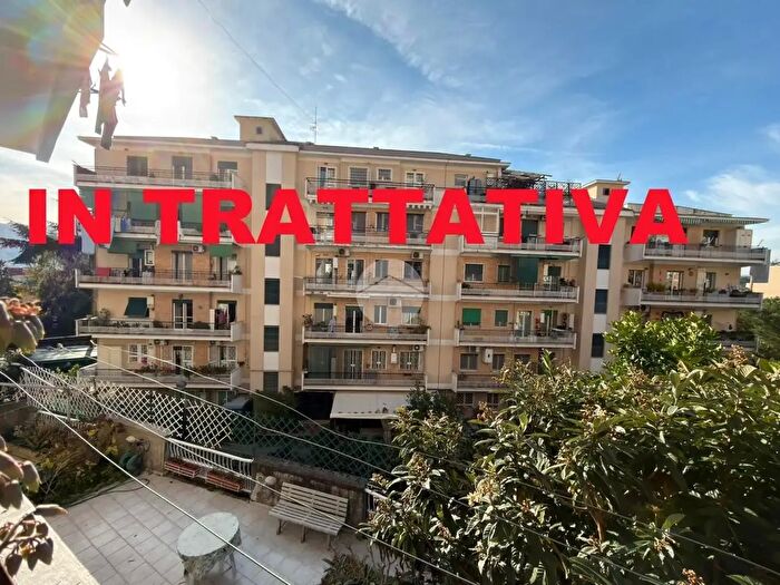 Appartamento bilocale in vendita in Via Consalvo, Napoli