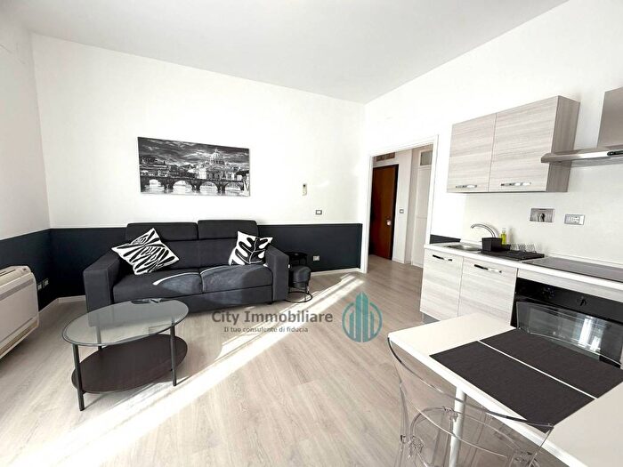 Appartamento bilocale in affitto in Via Angelo Emo, Cipro, Roma