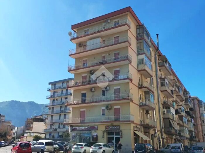 Appartamento quadrilocale in vendita in Via delle Pleiadi, Palermo