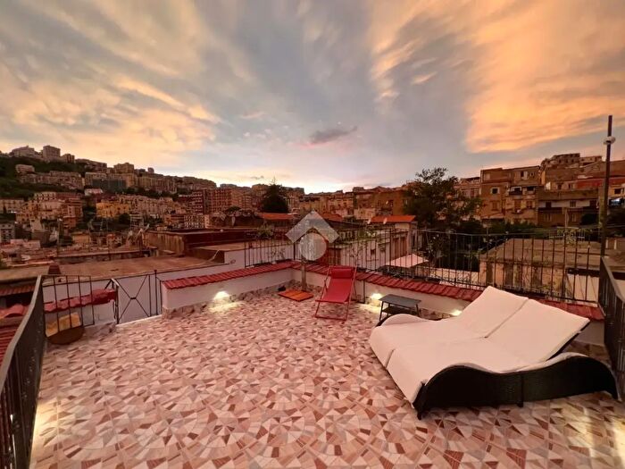 Appartamento bilocale in vendita in Vico Pontecorvo, Napoli