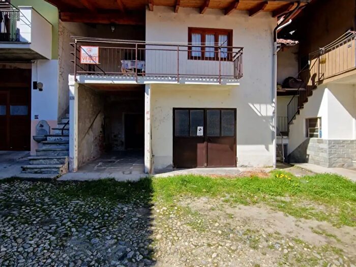 Appartamento trilocale in vendita in Vicolo Superiore B, Vaie