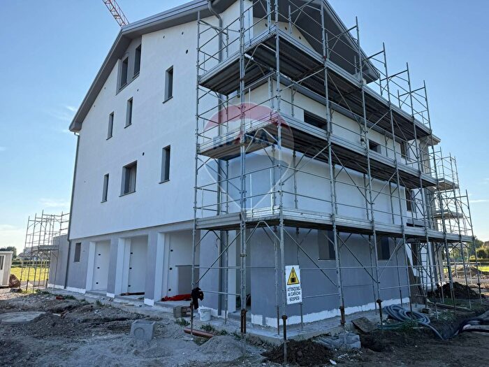 Appartamento con 6 locali in vendita in Via Romana Snc, Ormelle