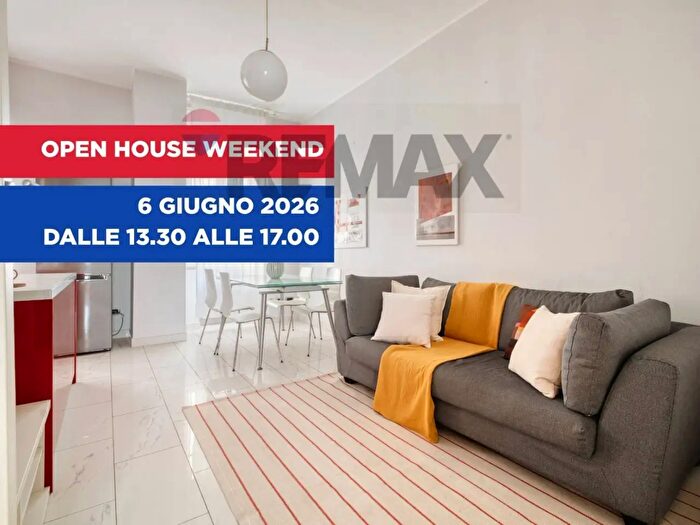 Appartamento trilocale in vendita in Via Achille Zezon, Milano