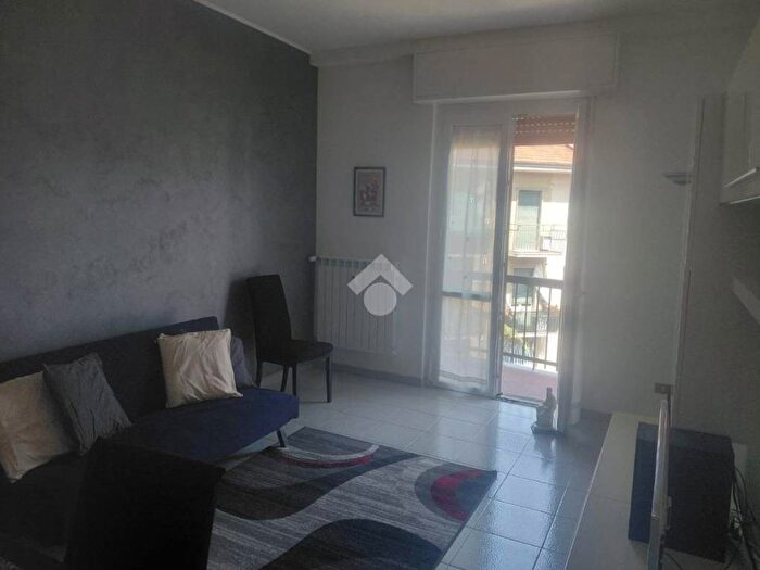 Appartamento trilocale in affitto in Via VITTORIO VENETO, Bresso