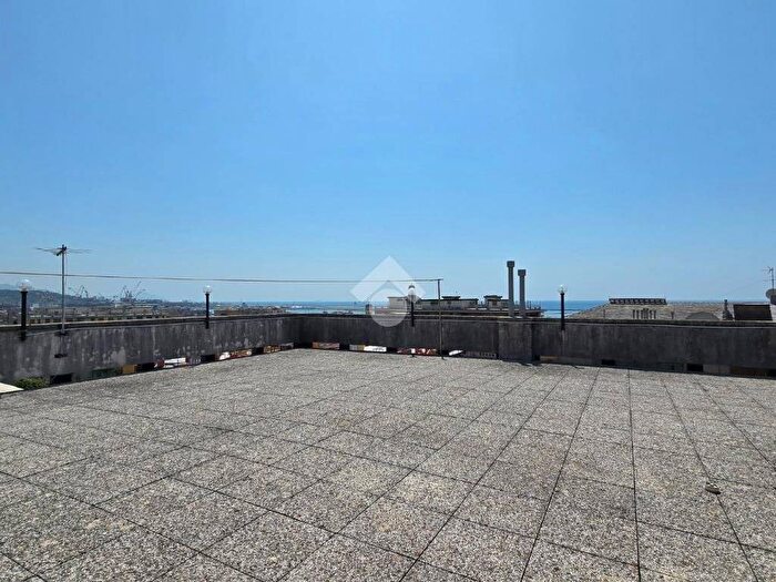 Appartamento con 5 locali in vendita in Via Pavia, Pegli, Genova