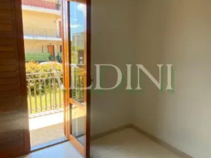 Appartamento trilocale in vendita in Via Santa Maria La Stella, Aci SantAntonio