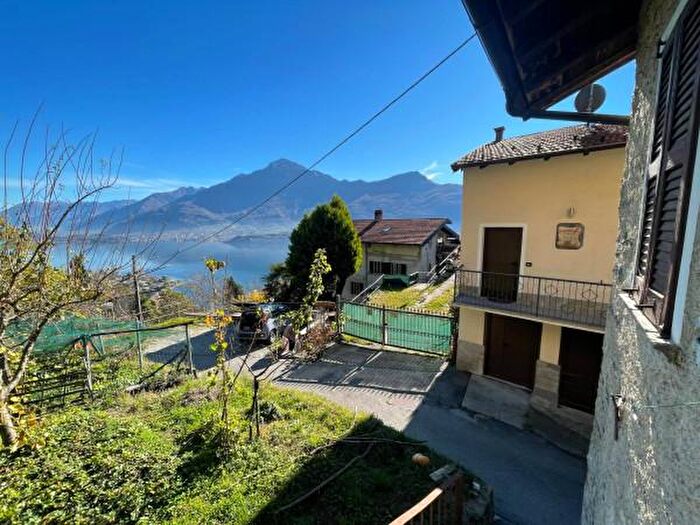 Casa bilocale in vendita in Località Segna, Gravedona ed Uniti