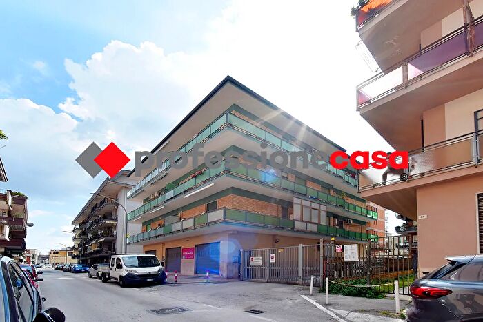 Appartamento trilocale in vendita in Via Vittorio Emanuele II, Santa Maria Capua Vetere