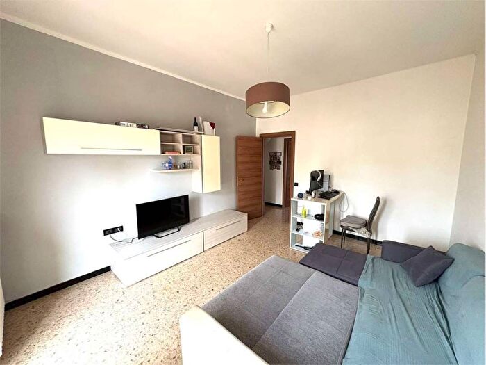 Appartamento quadrilocale in affitto in Via Oddone A, Centro, Valenza