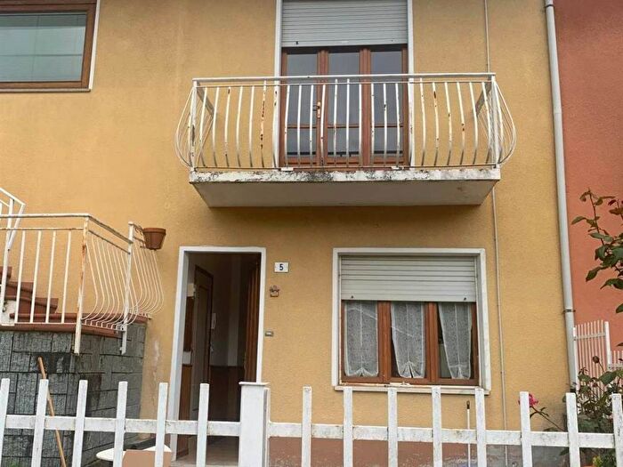 Appartamento trilocale in affitto in frazione vagliumina, Graglia