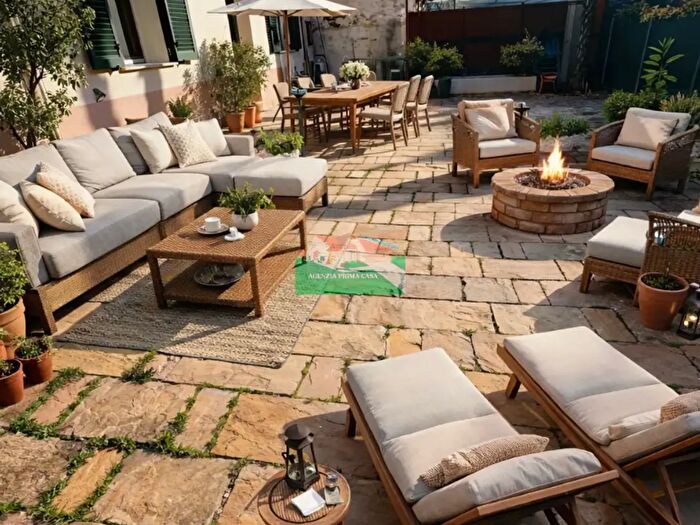 Appartamento trilocale in vendita in Via Zanelli Naviglio, Ravenna