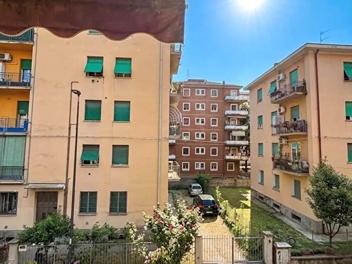 Appartamento quadrilocale in vendita in Via Eritrea, Reggio Emilia