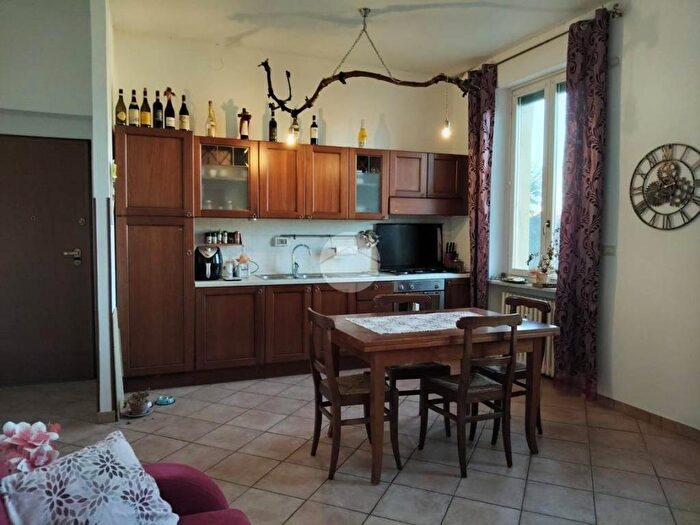 Appartamento trilocale in affitto in VIA CORONATA, Centro, Fossano
