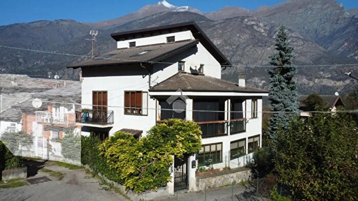 Casa con 5 locali in vendita in Borgata Rodetti, Meana Di Susa